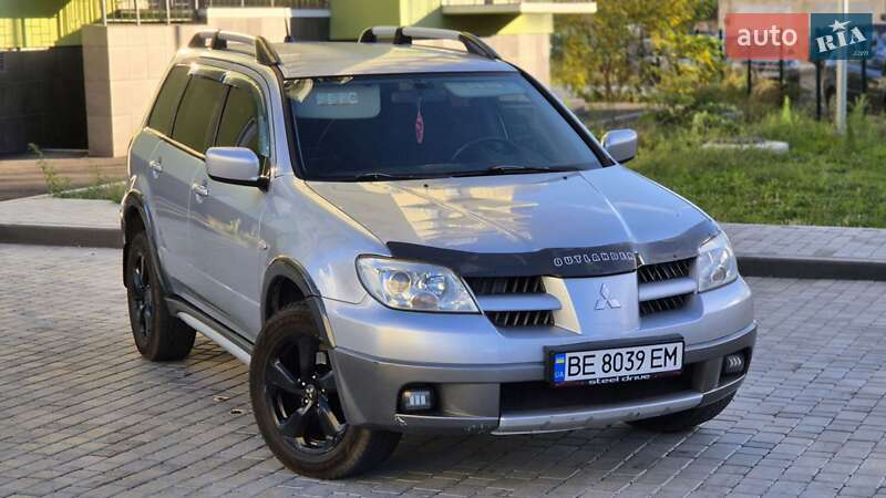 Позашляховик / Кросовер Mitsubishi Outlander 2005 в Миколаєві