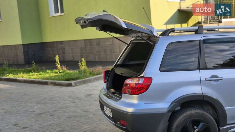 Позашляховик / Кросовер Mitsubishi Outlander 2005 в Миколаєві