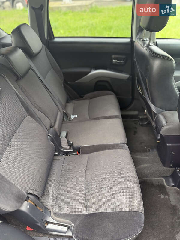 Позашляховик / Кросовер Mitsubishi Outlander 2009 в Чернівцях фото 18 Позашляховик / Кросовер Mitsubishi Outlander 2009 в Чернівцях