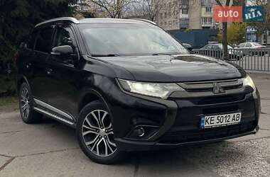 Позашляховик / Кросовер Mitsubishi Outlander 2015 в Дніпрі