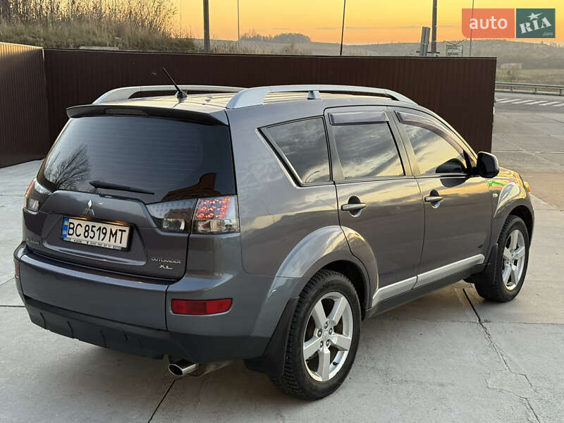 Внедорожник / Кроссовер Mitsubishi Outlander 2008 в Жидачове