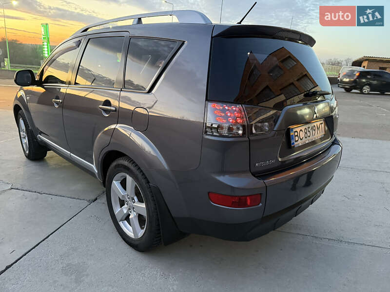 Внедорожник / Кроссовер Mitsubishi Outlander 2008 в Жидачове