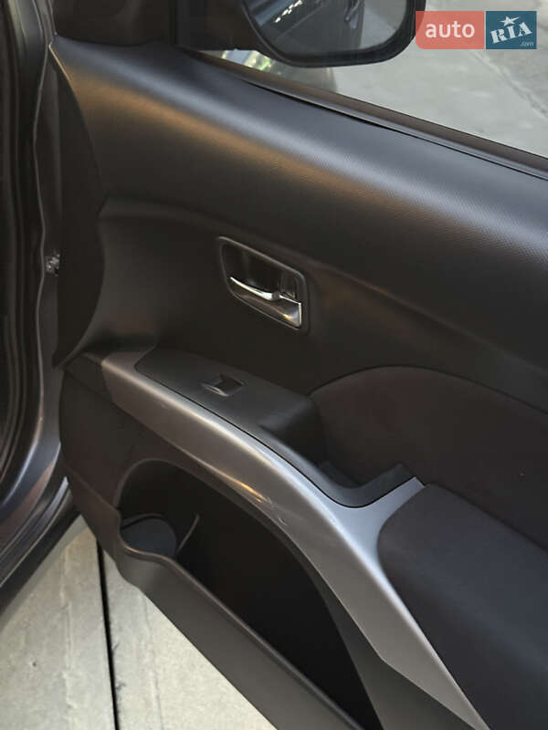 Внедорожник / Кроссовер Mitsubishi Outlander 2008 в Жидачове