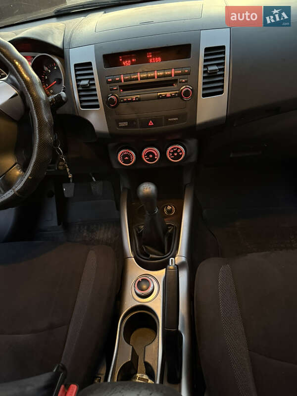 Внедорожник / Кроссовер Mitsubishi Outlander 2008 в Жидачове