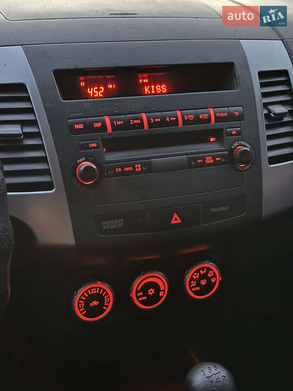 Внедорожник / Кроссовер Mitsubishi Outlander 2008 в Жидачове