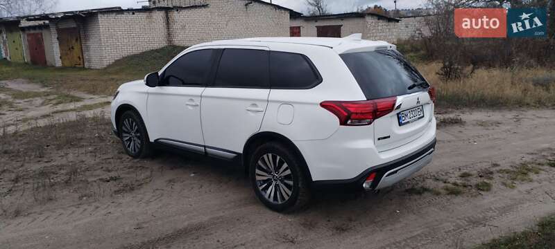 Внедорожник / Кроссовер Mitsubishi Outlander 2018 в Шостке фото 11 Внедорожник / Кроссовер Mitsubishi Outlander 2018 в Шостке