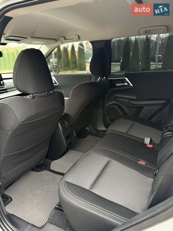 Внедорожник / Кроссовер Mitsubishi Outlander 2022 в Харькове