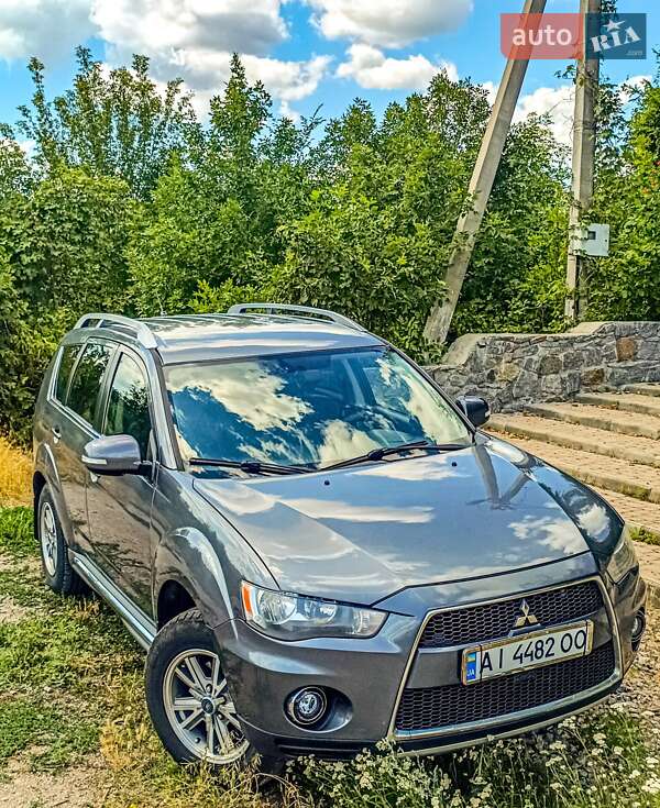 Внедорожник / Кроссовер Mitsubishi Outlander 2010 в Белой Церкви фото Внедорожник / Кроссовер Mitsubishi Outlander 2010 в Белой Церкви