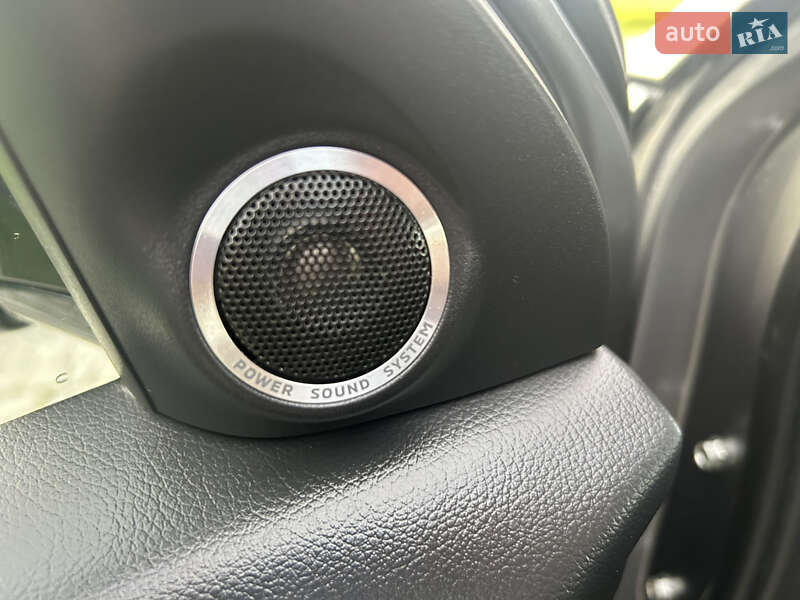 Внедорожник / Кроссовер Mitsubishi Outlander 2020 в Буске