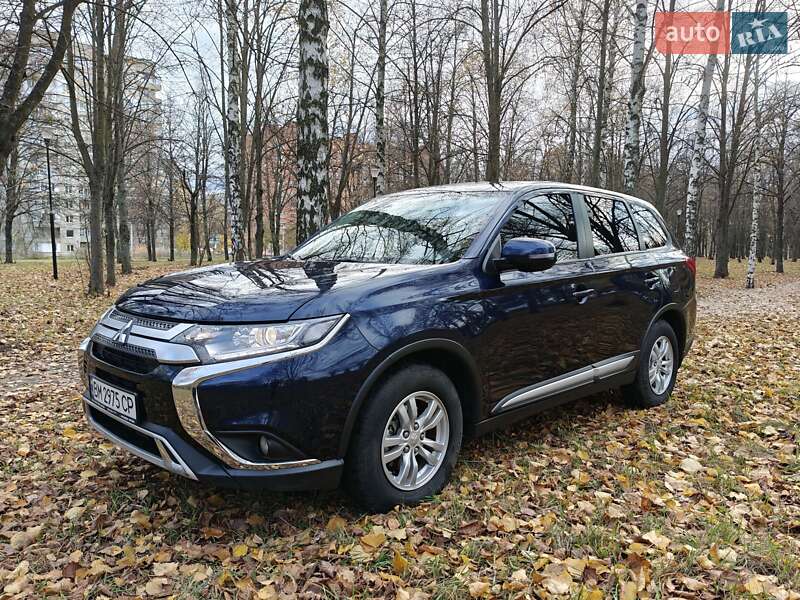 Позашляховик / Кросовер Mitsubishi Outlander 2021 в Сумах