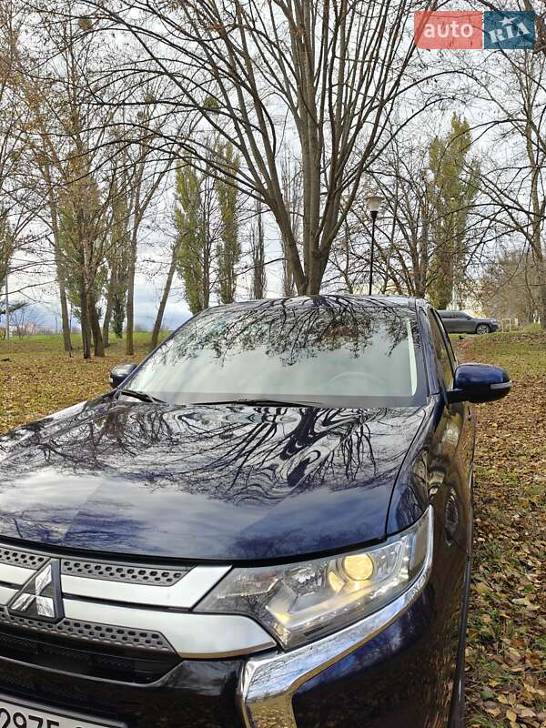 Позашляховик / Кросовер Mitsubishi Outlander 2021 в Сумах