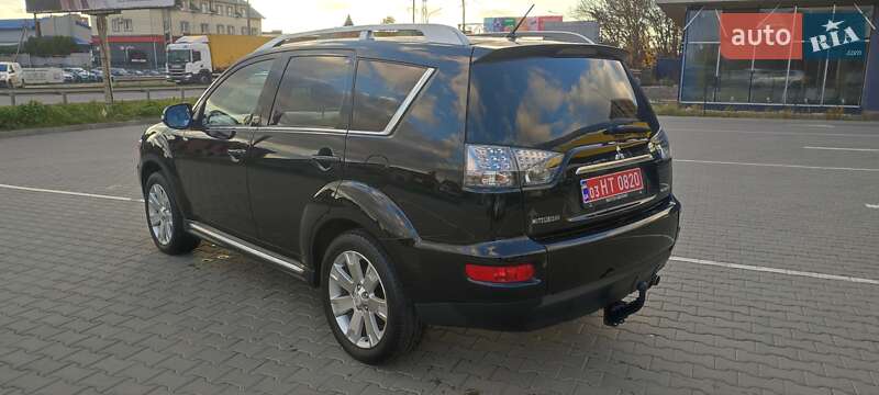 Внедорожник / Кроссовер Mitsubishi Outlander 2010 в Луцке