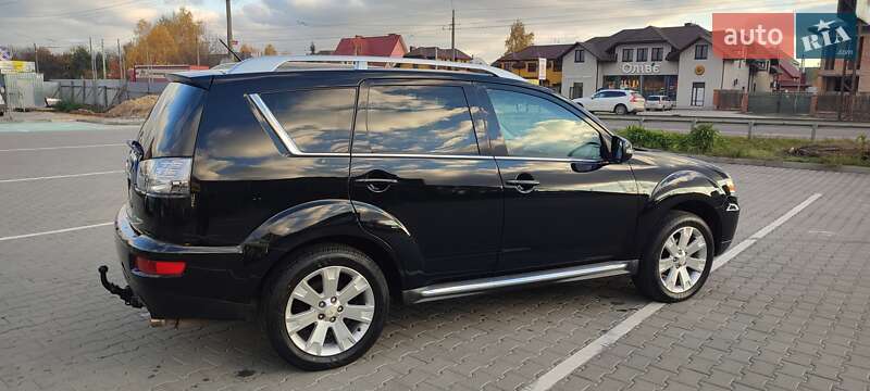Внедорожник / Кроссовер Mitsubishi Outlander 2010 в Луцке