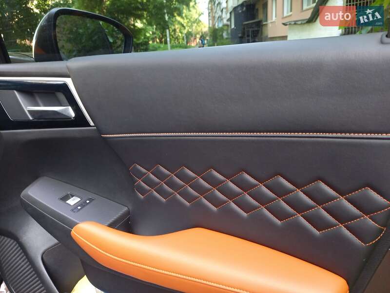 Внедорожник / Кроссовер Mitsubishi Outlander 2022 в Черкассах