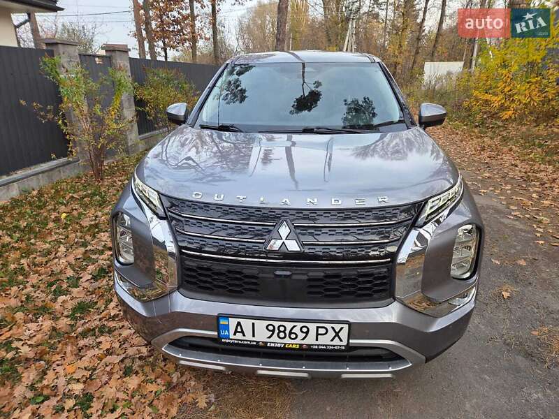 Внедорожник / Кроссовер Mitsubishi Outlander 2022 в Киеве фото 5 Внедорожник / Кроссовер Mitsubishi Outlander 2022 в Киеве