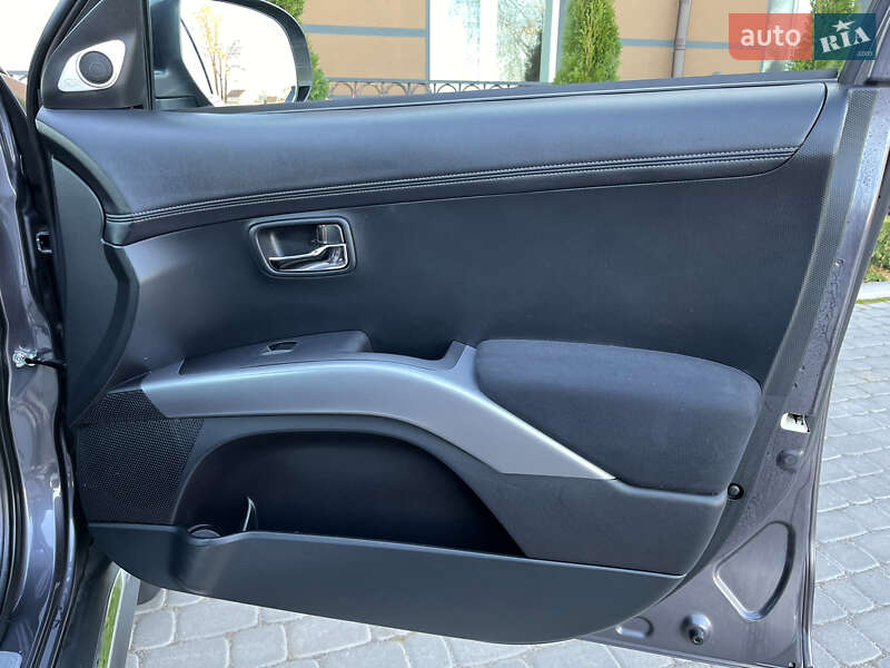 Внедорожник / Кроссовер Mitsubishi Outlander 2012 в Виннице