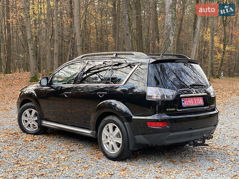 Внедорожник / Кроссовер Mitsubishi Outlander 2011 в Радивилове фото 3 Внедорожник / Кроссовер Mitsubishi Outlander 2011 в Радивилове