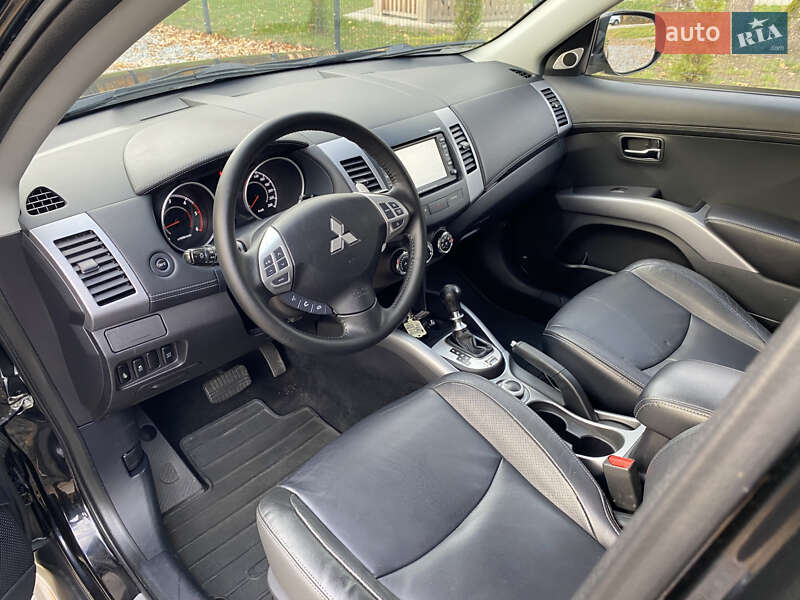 Внедорожник / Кроссовер Mitsubishi Outlander 2011 в Радивилове фото 32 Внедорожник / Кроссовер Mitsubishi Outlander 2011 в Радивилове
