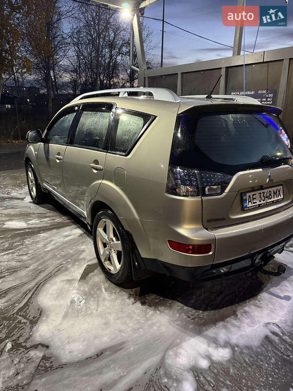 Внедорожник / Кроссовер Mitsubishi Outlander 2008 в Днепре