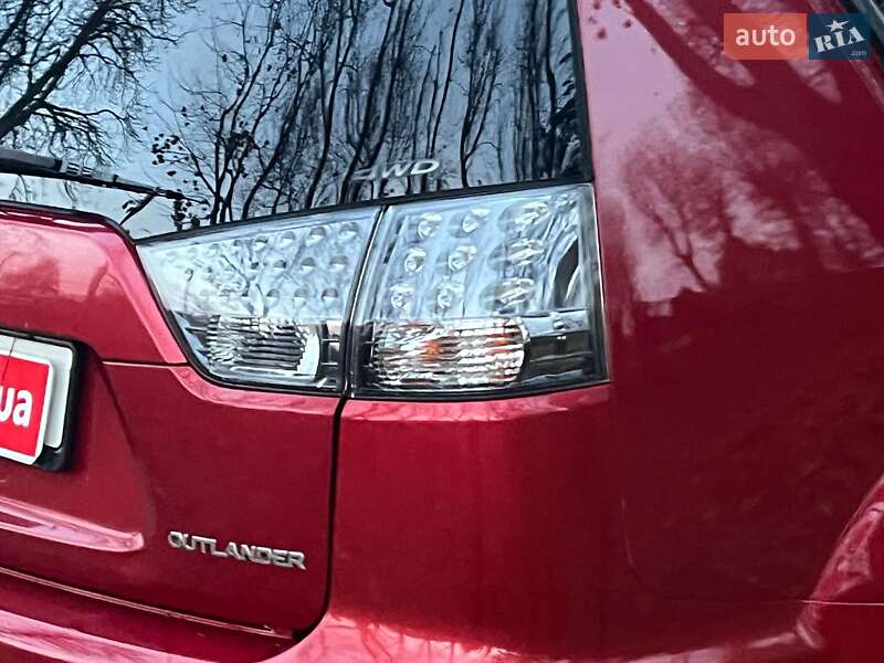 Позашляховик / Кросовер Mitsubishi Outlander 2010 в Києві фото 12 Позашляховик / Кросовер Mitsubishi Outlander 2010 в Києві
