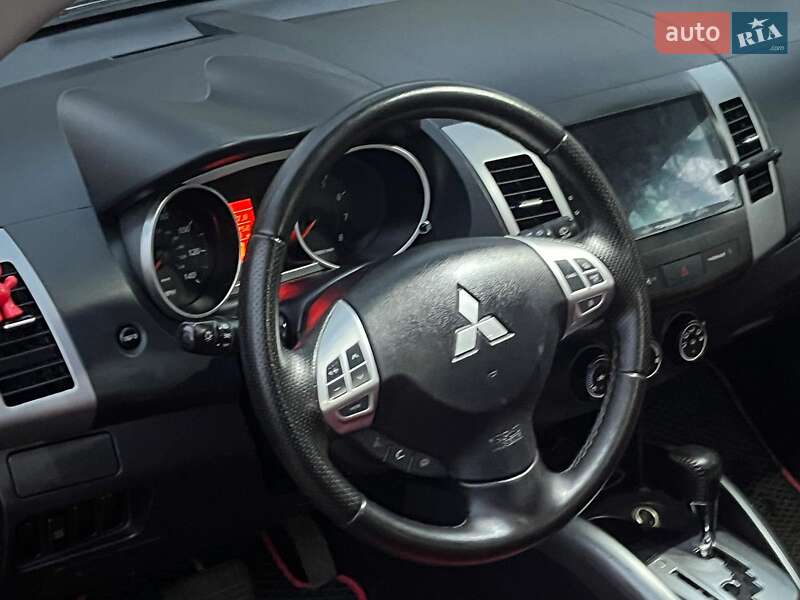 Позашляховик / Кросовер Mitsubishi Outlander 2010 в Києві фото 28 Позашляховик / Кросовер Mitsubishi Outlander 2010 в Києві