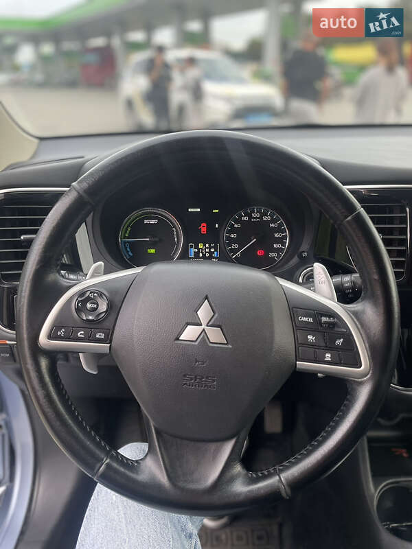 Позашляховик / Кросовер Mitsubishi Outlander 2014 в Житомирі