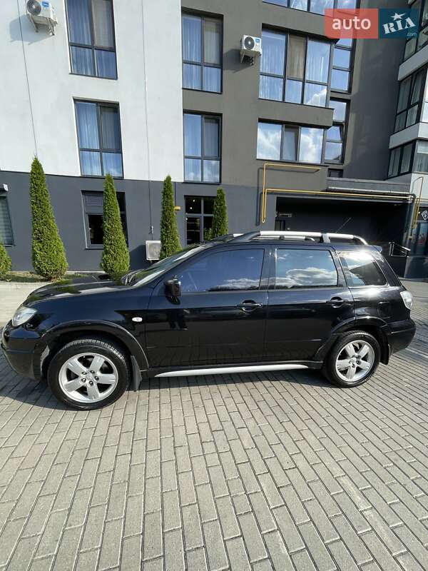 Внедорожник / Кроссовер Mitsubishi Outlander 2007 в Львове