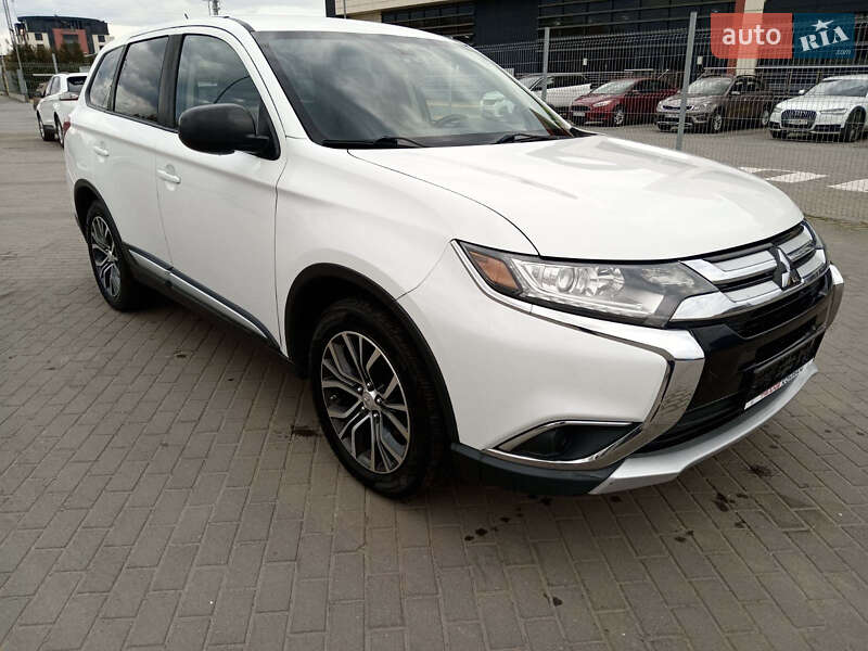 Внедорожник / Кроссовер Mitsubishi Outlander 2017 в Львове фото 4 Внедорожник / Кроссовер Mitsubishi Outlander 2017 в Львове
