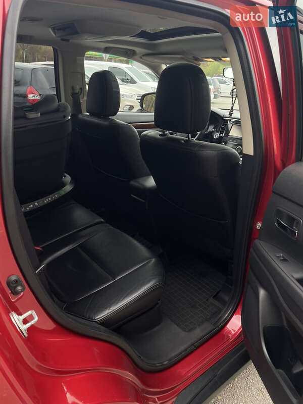 Внедорожник / Кроссовер Mitsubishi Outlander 2014 в Днепре фото 10 Внедорожник / Кроссовер Mitsubishi Outlander 2014 в Днепре