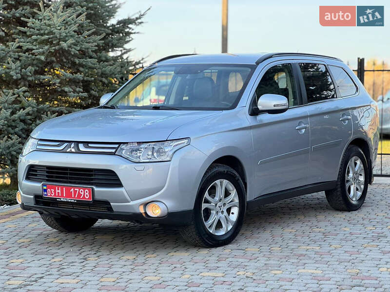 Внедорожник / Кроссовер Mitsubishi Outlander 2012 в Сумах