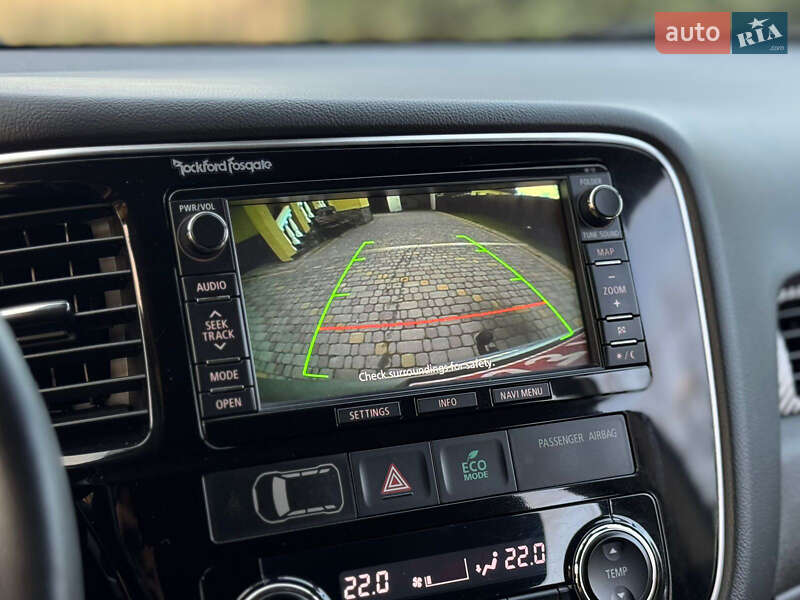 Внедорожник / Кроссовер Mitsubishi Outlander 2012 в Сумах