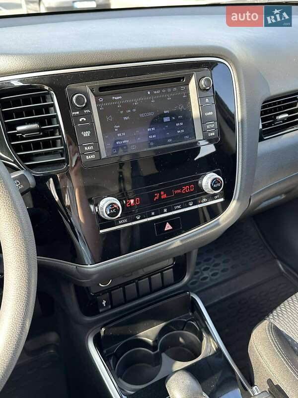 Внедорожник / Кроссовер Mitsubishi Outlander 2019 в Одессе фото 28 Внедорожник / Кроссовер Mitsubishi Outlander 2019 в Одессе