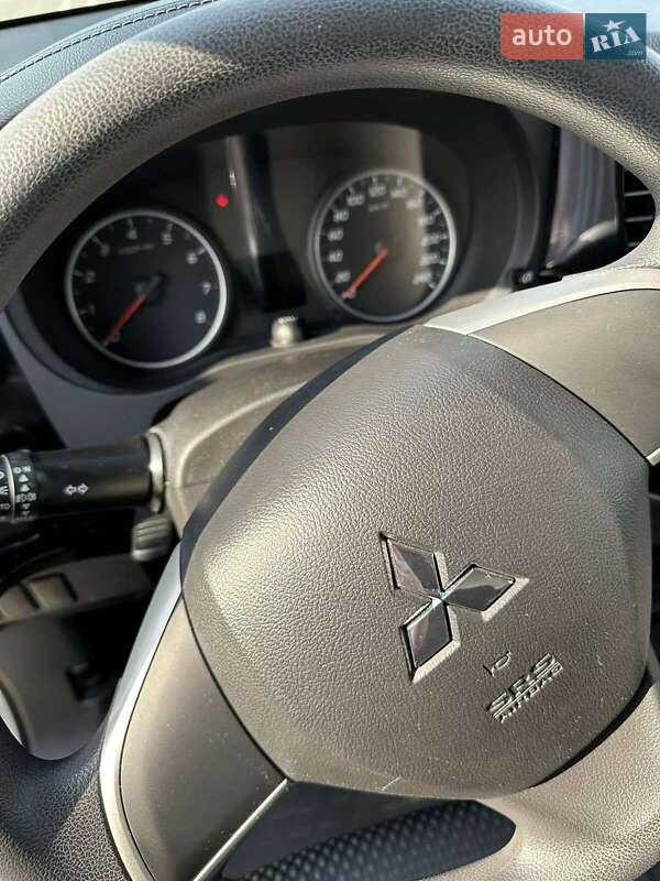 Внедорожник / Кроссовер Mitsubishi Outlander 2019 в Одессе фото 31 Внедорожник / Кроссовер Mitsubishi Outlander 2019 в Одессе