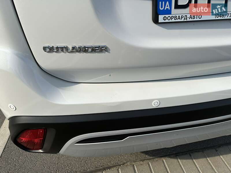 Внедорожник / Кроссовер Mitsubishi Outlander 2019 в Одессе фото 43 Внедорожник / Кроссовер Mitsubishi Outlander 2019 в Одессе