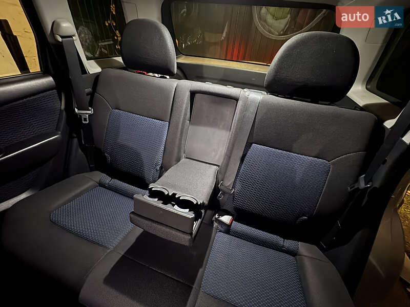 Внедорожник / Кроссовер Mitsubishi Outlander 2007 в Киеве фото 35 Внедорожник / Кроссовер Mitsubishi Outlander 2007 в Киеве