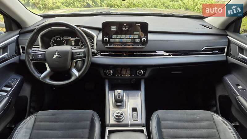 Позашляховик / Кросовер Mitsubishi Outlander 2021 в Черкасах