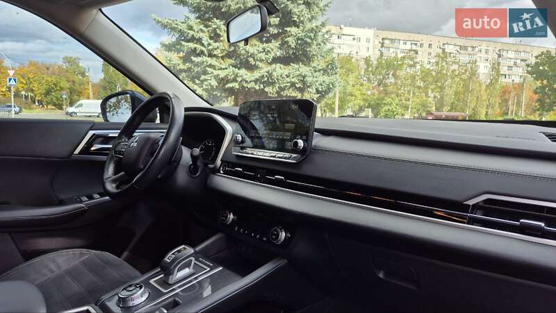 Позашляховик / Кросовер Mitsubishi Outlander 2021 в Черкасах