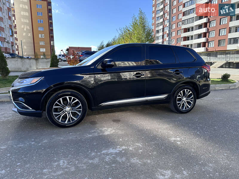 Внедорожник / Кроссовер Mitsubishi Outlander 2015 в Тернополе