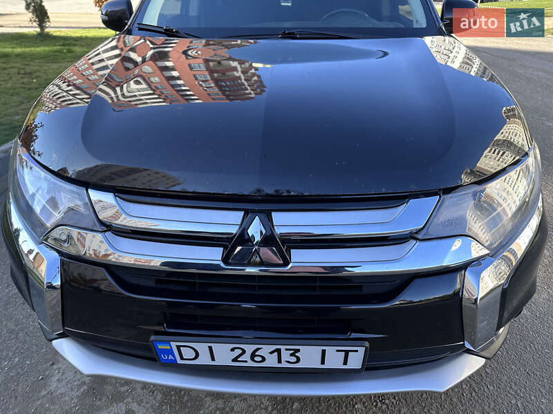 Внедорожник / Кроссовер Mitsubishi Outlander 2015 в Тернополе