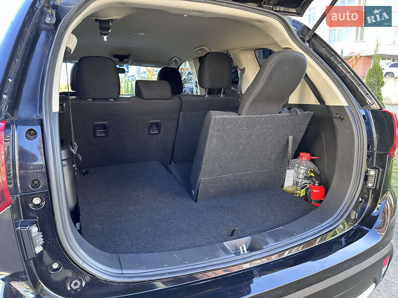 Внедорожник / Кроссовер Mitsubishi Outlander 2015 в Тернополе