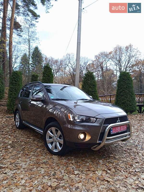 Внедорожник / Кроссовер Mitsubishi Outlander 2011 в Дрогобыче фото 3 Внедорожник / Кроссовер Mitsubishi Outlander 2011 в Дрогобыче