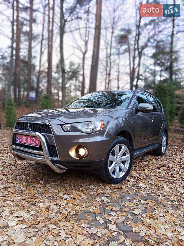 Внедорожник / Кроссовер Mitsubishi Outlander 2011 в Дрогобыче фото 30 Внедорожник / Кроссовер Mitsubishi Outlander 2011 в Дрогобыче