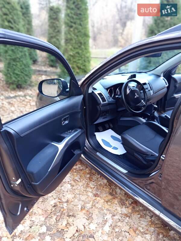 Внедорожник / Кроссовер Mitsubishi Outlander 2011 в Дрогобыче фото 50 Внедорожник / Кроссовер Mitsubishi Outlander 2011 в Дрогобыче