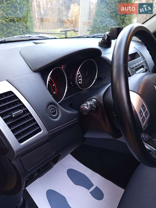 Внедорожник / Кроссовер Mitsubishi Outlander 2011 в Дрогобыче фото 70 Внедорожник / Кроссовер Mitsubishi Outlander 2011 в Дрогобыче