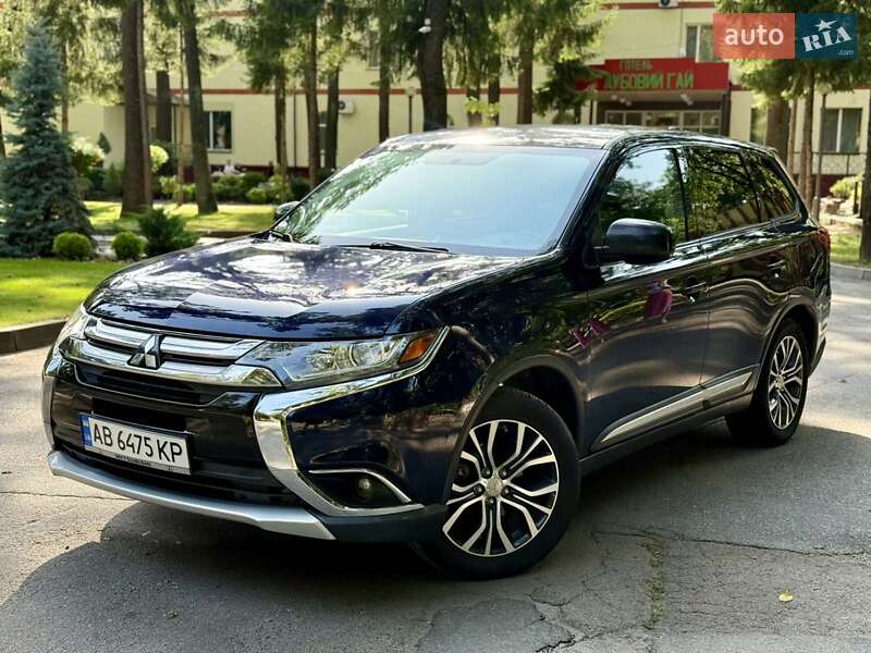 Внедорожник / Кроссовер Mitsubishi Outlander 2017 в Новояворовске фото 16 Внедорожник / Кроссовер Mitsubishi Outlander 2017 в Новояворовске