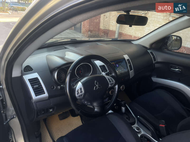 Внедорожник / Кроссовер Mitsubishi Outlander 2008 в Чернигове фото 14 Внедорожник / Кроссовер Mitsubishi Outlander 2008 в Чернигове
