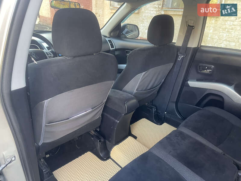 Внедорожник / Кроссовер Mitsubishi Outlander 2008 в Чернигове фото 20 Внедорожник / Кроссовер Mitsubishi Outlander 2008 в Чернигове