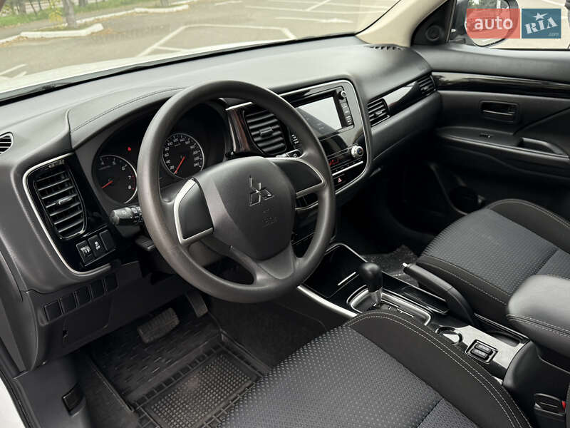 Внедорожник / Кроссовер Mitsubishi Outlander 2021 в Одессе фото 14 Внедорожник / Кроссовер Mitsubishi Outlander 2021 в Одессе