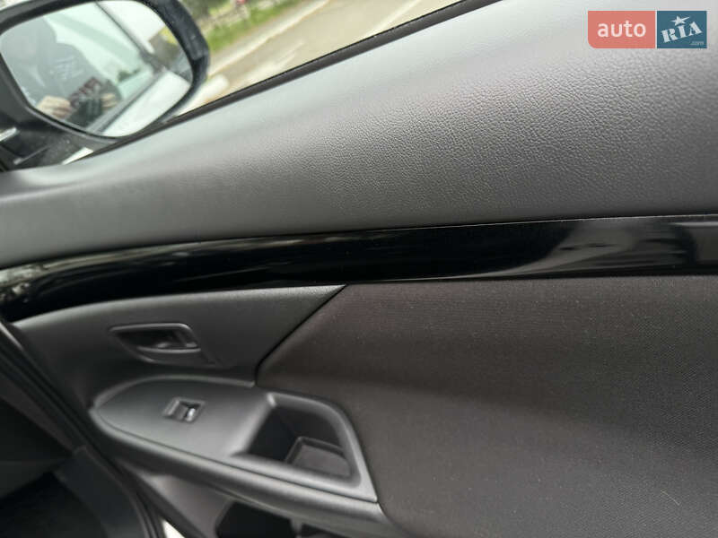 Внедорожник / Кроссовер Mitsubishi Outlander 2021 в Одессе фото 41 Внедорожник / Кроссовер Mitsubishi Outlander 2021 в Одессе