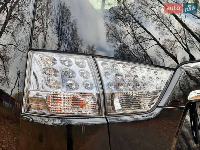 Позашляховик / Кросовер Mitsubishi Outlander 2011 в Охтирці